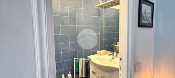 2 Schlafzimmer Wohnung in Genoa, Italy, Nr. 352363 15