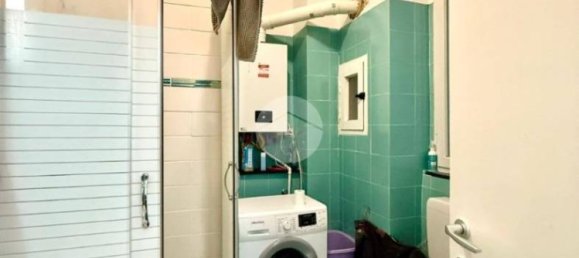 2 Schlafzimmer Wohnung in Genoa, Italy, Nr. 352363 13