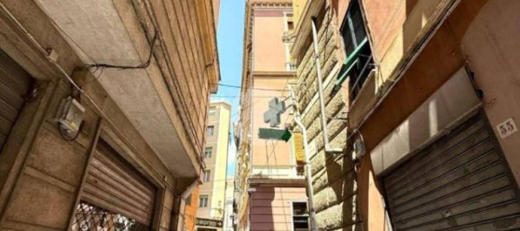 2 Schlafzimmer Wohnung in Genoa, Italy, Nr. 352363 4