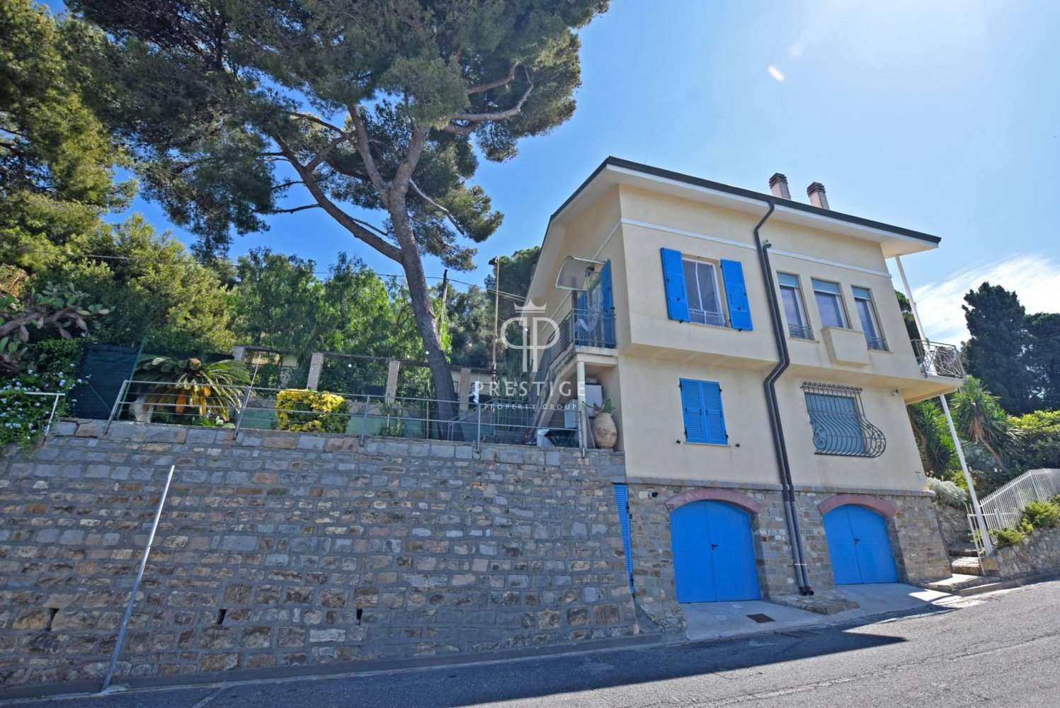4 bedrooms Villa in Ospedaletti, Italy No. 309180
