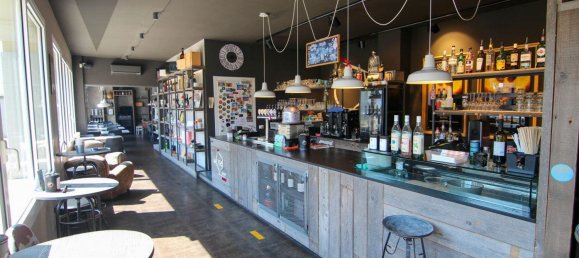 110m² Commercial property in Piove di Sacco, Italy No. 346346 2