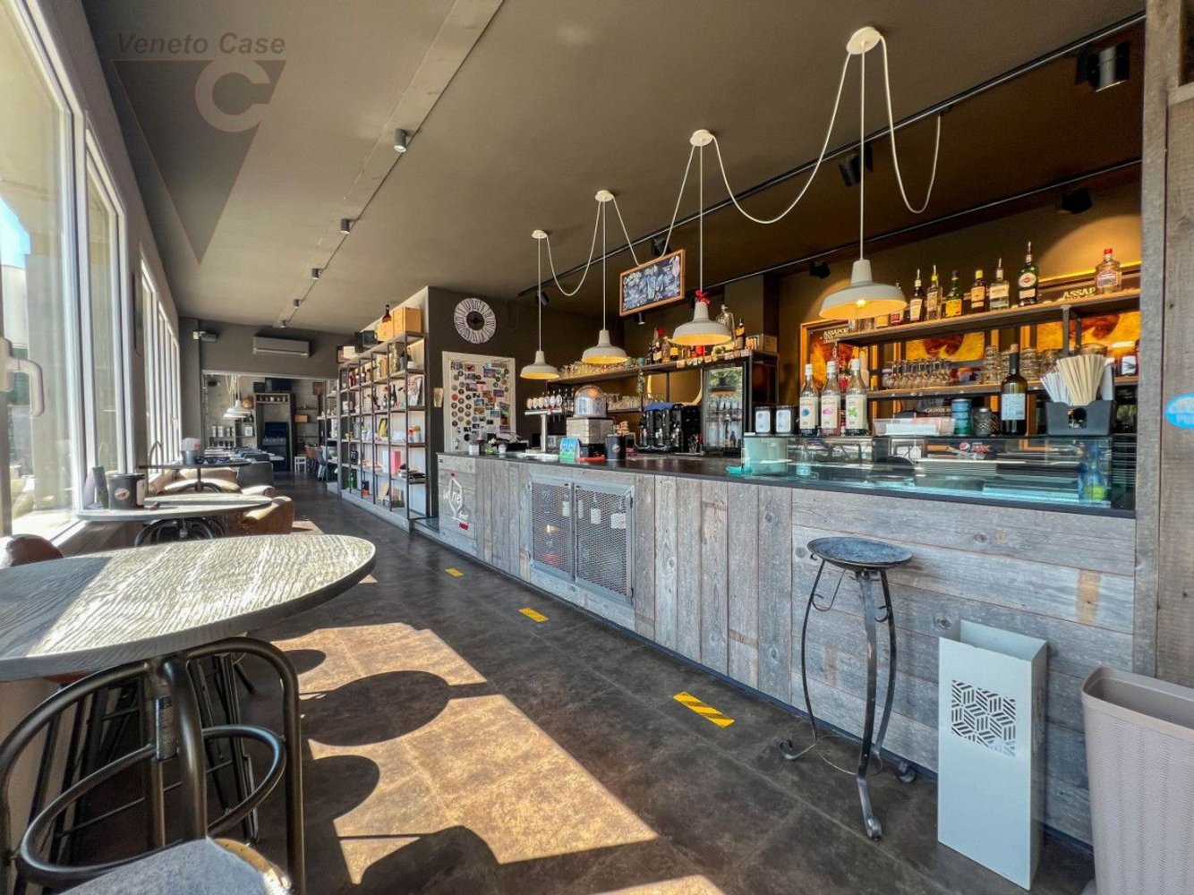 110m² Commercial property in Piove di Sacco, Italy No. 346346