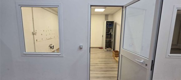 Lagerhaus in Modena, Italy 170m², Nr. 372201 22