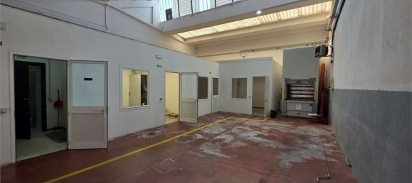 Lagerhaus in Modena, Italy 170m², Nr. 372201 27