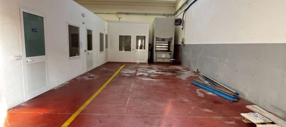 Lagerhaus in Modena, Italy 170m², Nr. 372201 2