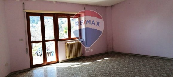 4 rooms Apartment in Castelforte, Italy No. 140898 7