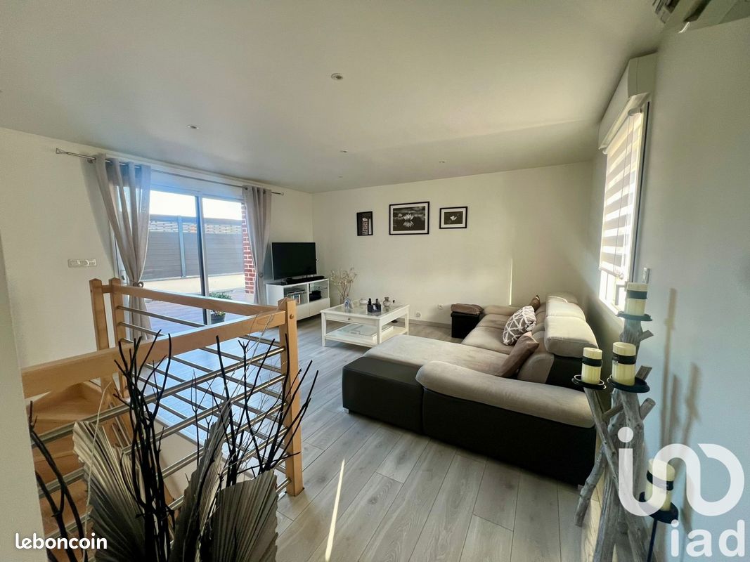 Moradia em banda T3 em Meurchin, France N.º 156403