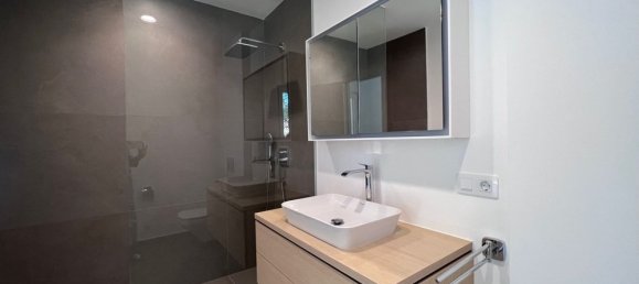 4 bedrooms Villa in Sol De Mallorca, Spain No. 14721 22