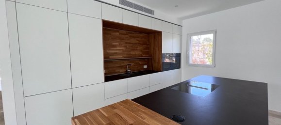 4 bedrooms Villa in Sol De Mallorca, Spain No. 14721 6