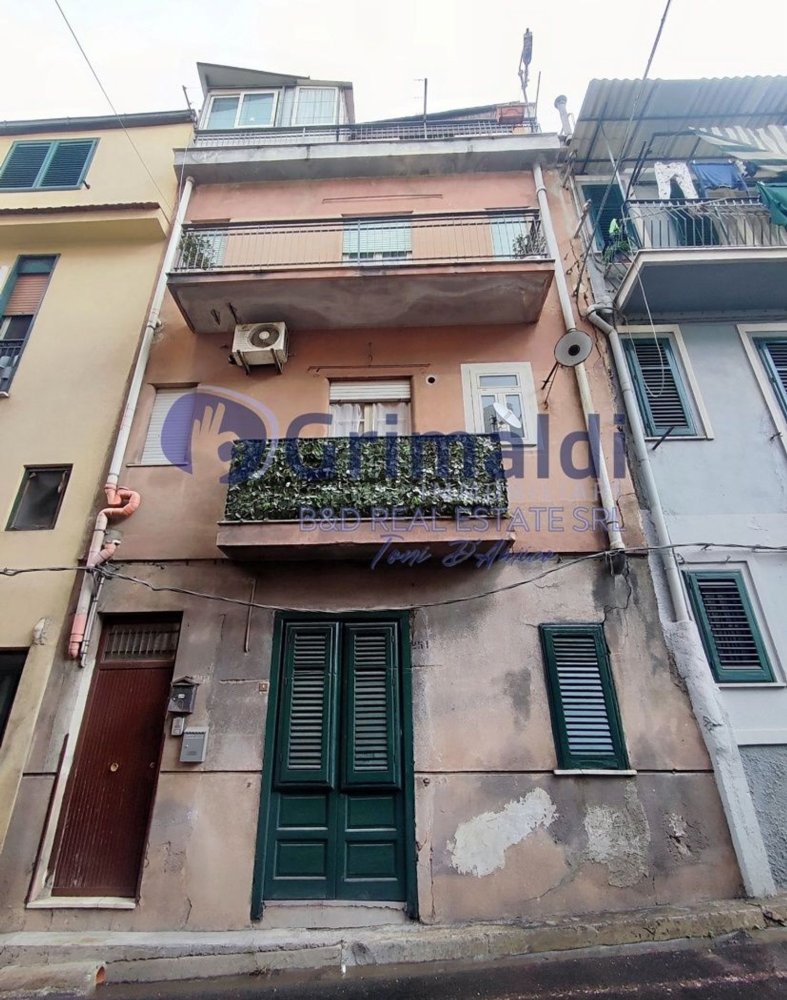 4 chambres Appartement à Monreale, Italy No. 326436