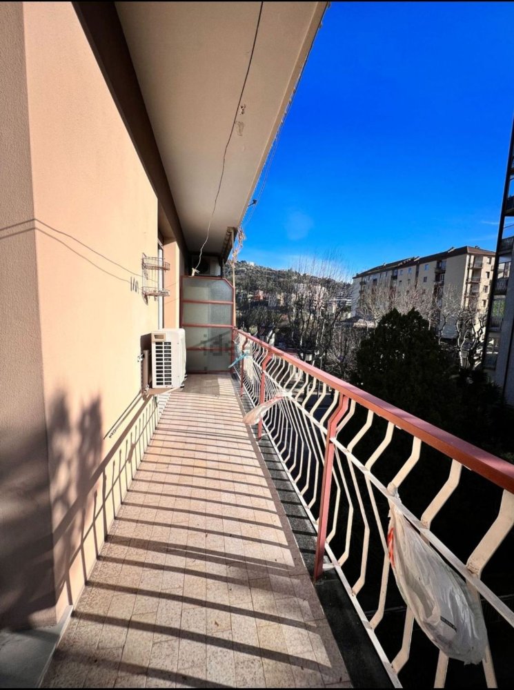 4 rooms Apartment in Savona, Italy No. 14276