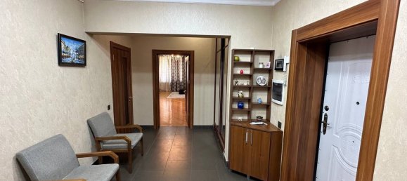 Apartamento de 3 dormitorios en Nasimi, Azerbaijan No. 1347 26