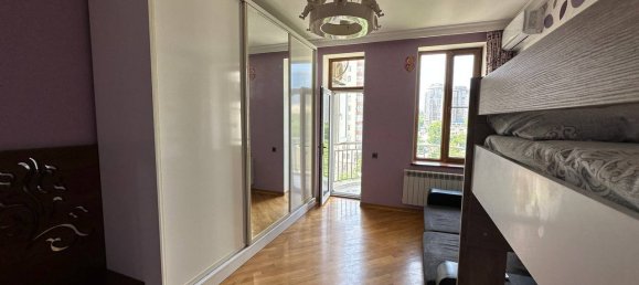 Apartamento de 3 dormitorios en Nasimi, Azerbaijan No. 1347 3