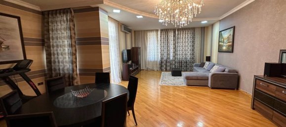 Apartamento de 3 dormitorios en Nasimi, Azerbaijan No. 1347 24