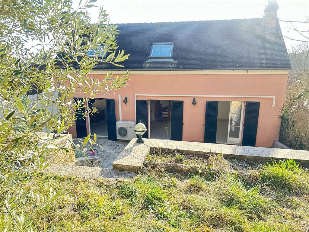 4 bedrooms Duplex in Pontoise, France No. 130096