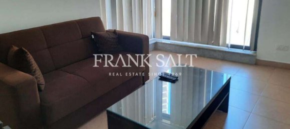 Ático de 1 dormitorio en Saint Julian's, Malta No. 6936 2