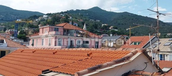 Apartamento de 4 dormitorios en Alassio, Italy No. 136655 36