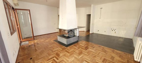 3 bedrooms Penthouse in Naples, Italy No. 320415 23