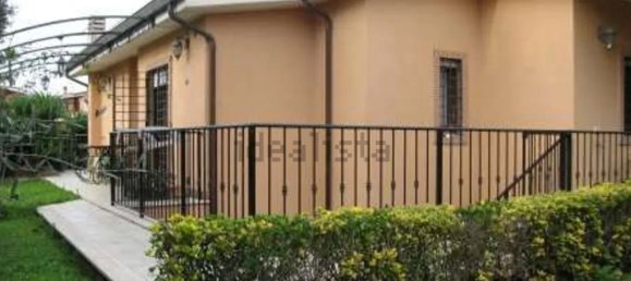 4 Schlafzimmer Haus in Pomezia, Italy, Nr. 325132 20