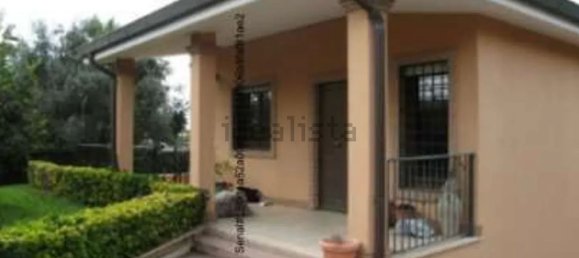 4 Schlafzimmer Haus in Pomezia, Italy, Nr. 325132 3