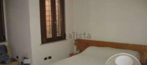 4 Schlafzimmer Haus in Pomezia, Italy, Nr. 325132 24