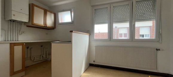 4 rooms Building in Lille, France No. 157020 8