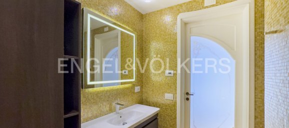 4 bedrooms Villa in Bardolino, Italy No. 102159 13