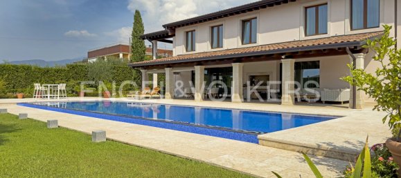 4 bedrooms Villa in Bardolino, Italy No. 102159 20