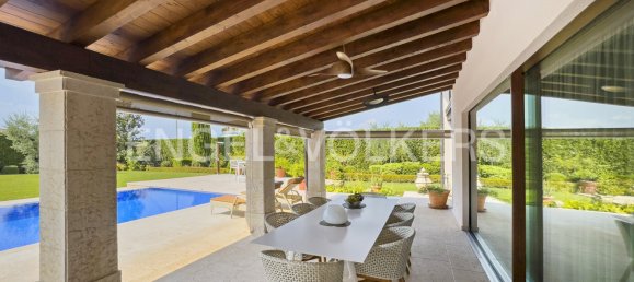 4 bedrooms Villa in Bardolino, Italy No. 102159 7