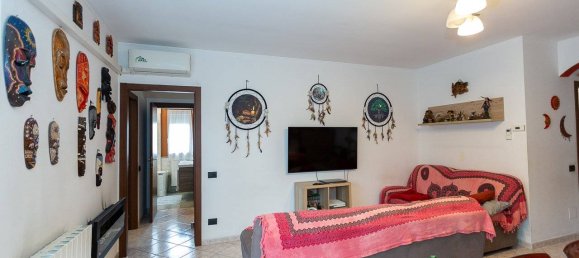 Apartamento de 2 dormitorios en Rivolta d'Adda, Italy No. 119503 12