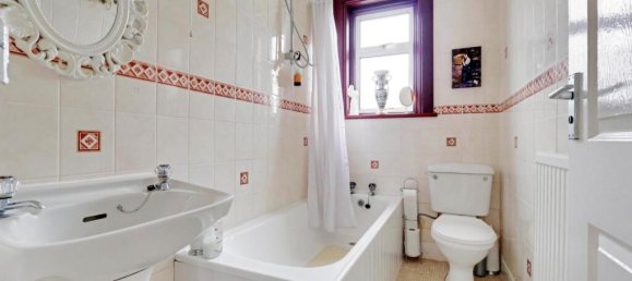 3 bedrooms House in Gloucester, United Kingdom No. 13651 12