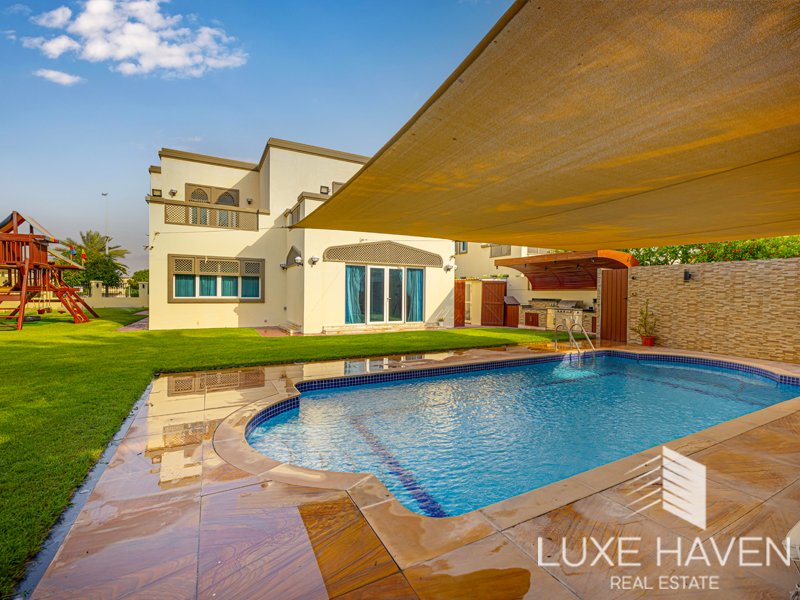 5 chambres Villa à Jumeirah Park, UAE No. 11554