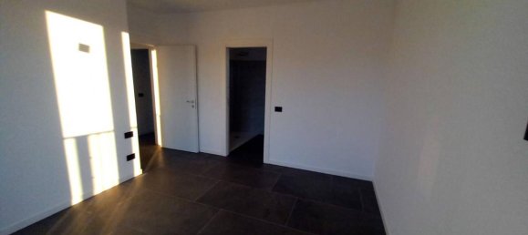 Apartamento de 3 divisões em Seriate, Italy N.º 32942 23