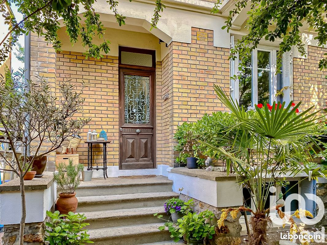 4 غرف نوم منزل في Bois-Colombes, France رقم 319499