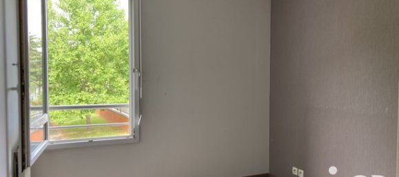 3 rooms Apartment in Neuilly-sur-Marne, France No. 314357 9