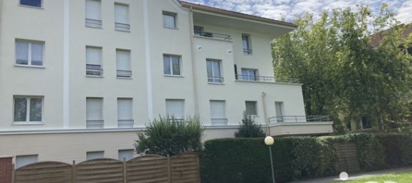 3 rooms Apartment in Neuilly-sur-Marne, France No. 314357 2