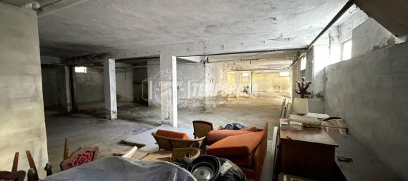 1 room Garage in Rome, Italy No. 156192 9