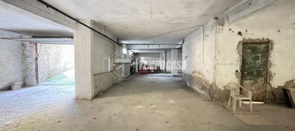 1 room Garage in Rome, Italy No. 156192 8