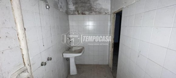 1 room Garage in Rome, Italy No. 156192 12