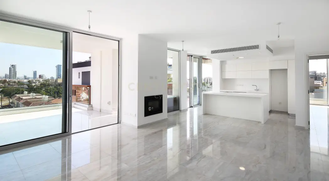 3 bedrooms Apartment in Germasogeia, Cyprus No. 3667