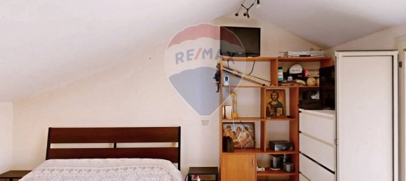 3 bedrooms House in Caserta, Italy No. 7596 23