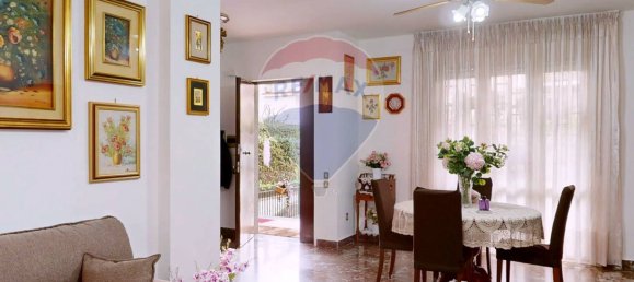 3 bedrooms House in Caserta, Italy No. 7596 5