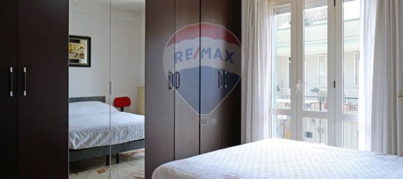 3 bedrooms House in Caserta, Italy No. 7596 17