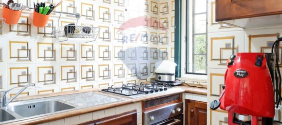 3 bedrooms House in Caserta, Italy No. 7596 11