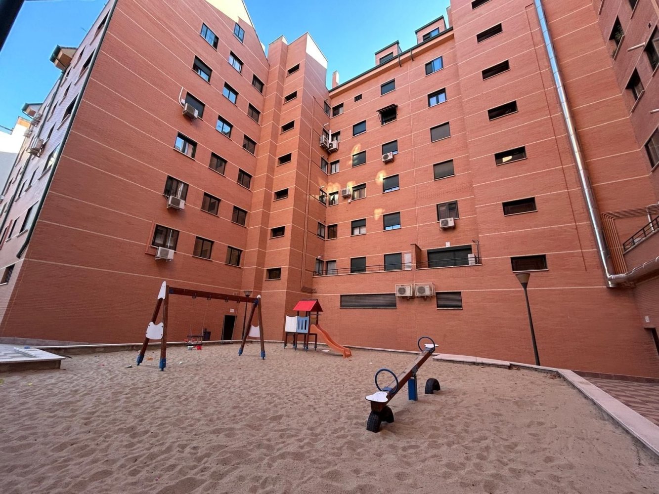 5 bedrooms Penthouse in Alcala de Henares, Spain No. 251896