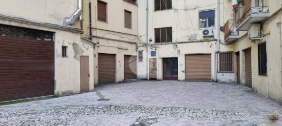 Apartamento de 2 dormitorios en Cosenza, Italy No. 166316 3