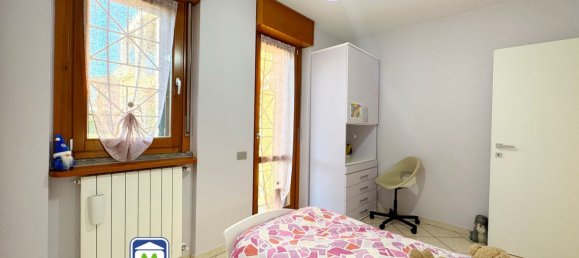 3 rooms Apartment in Paderno Dugnano, Italy No. 232119 4