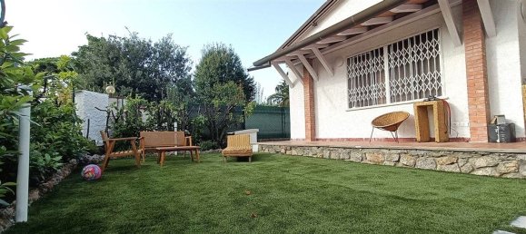 Casa de 4 habitaciónes en Massa, Italy No. 215896 6