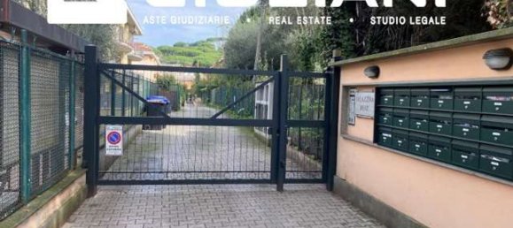 Квартира с 9 комнатами в Гроттаферрата, Италия № 269010 3