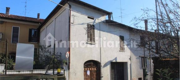 3 bedrooms House in Bregnano, Italy No. 317169 18